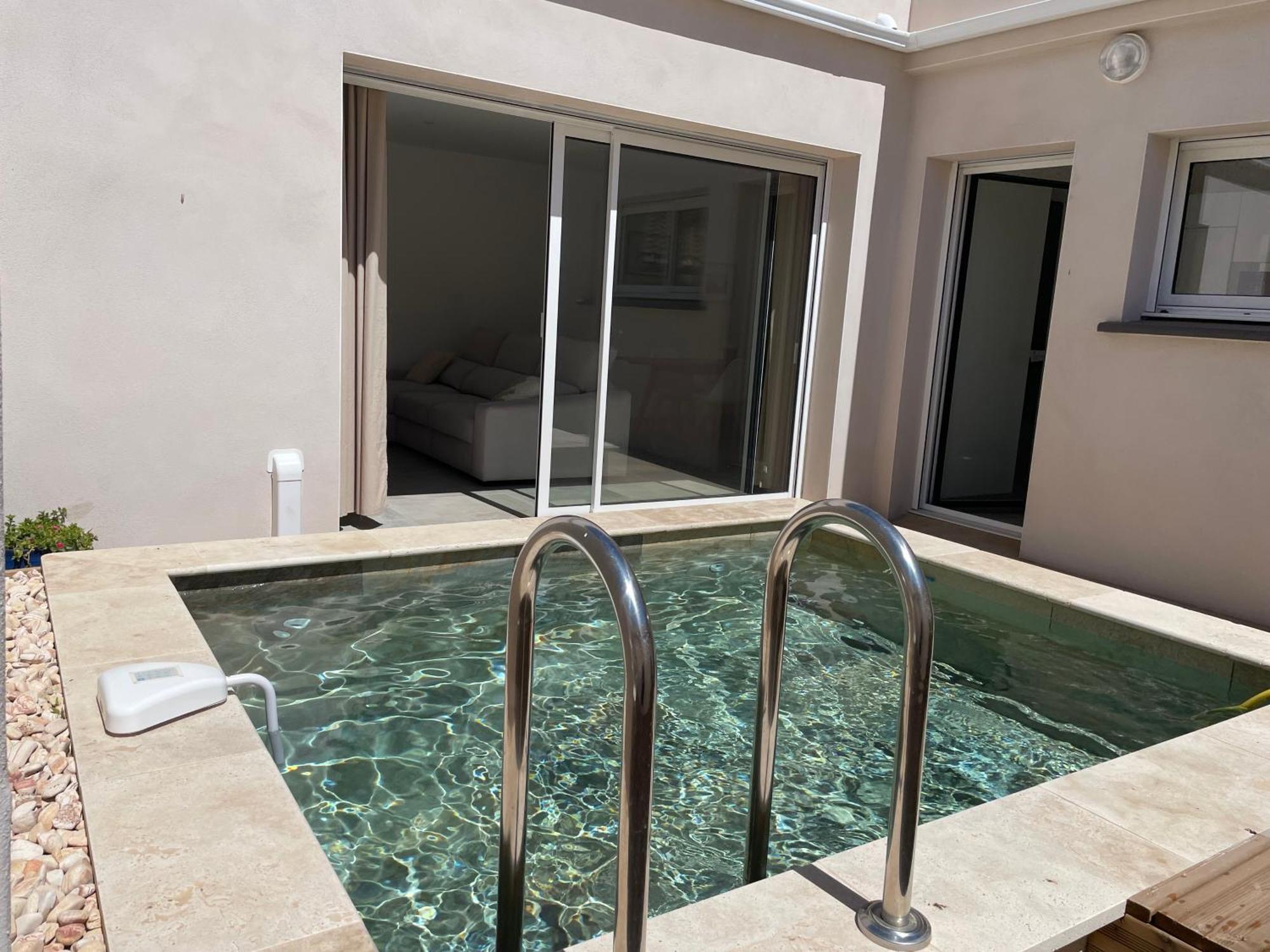 L'ecurie - Maison Neuve 5 Personnes, Piscine Сasa de vacaciones